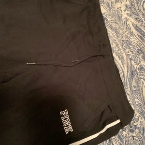 Black VS pink jogger